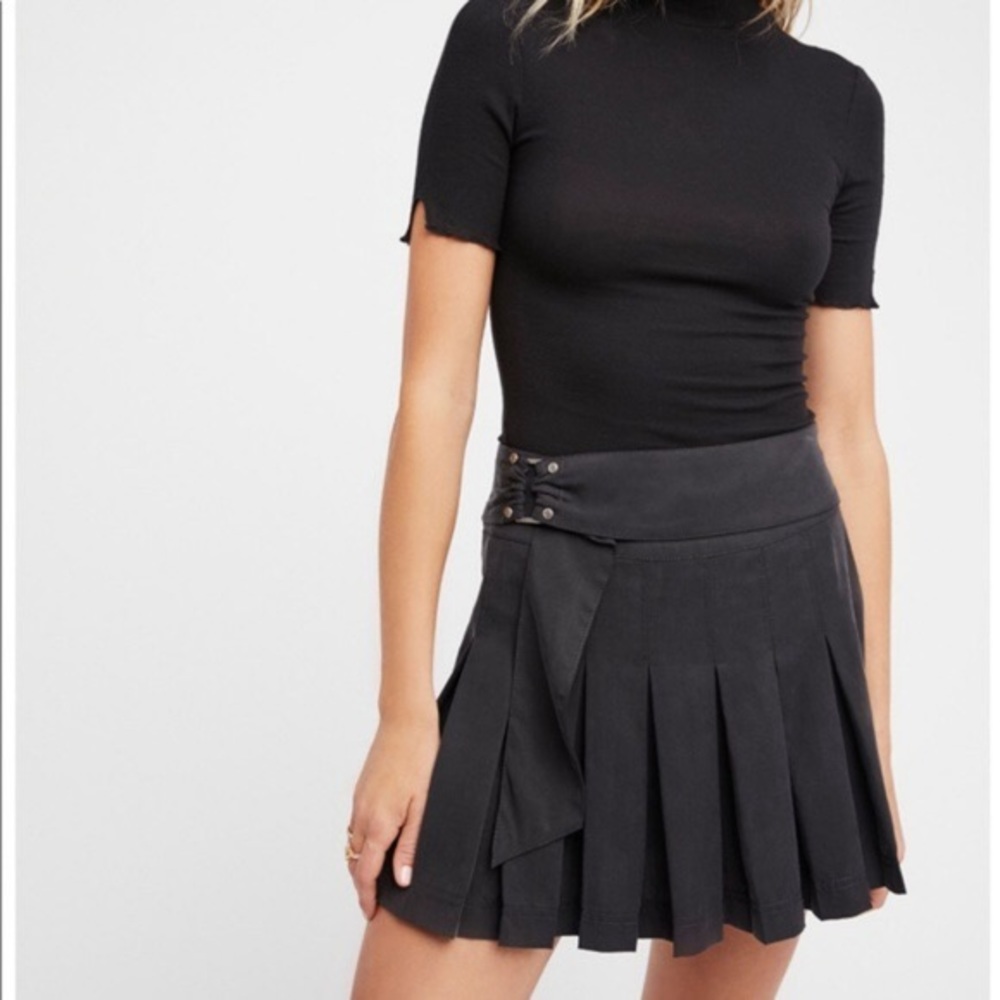 🎉SALE🛍NWT FP Lost In The Light Pleated Skirt